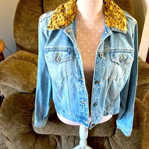 Liz Claiborne jean jacket with removable collar